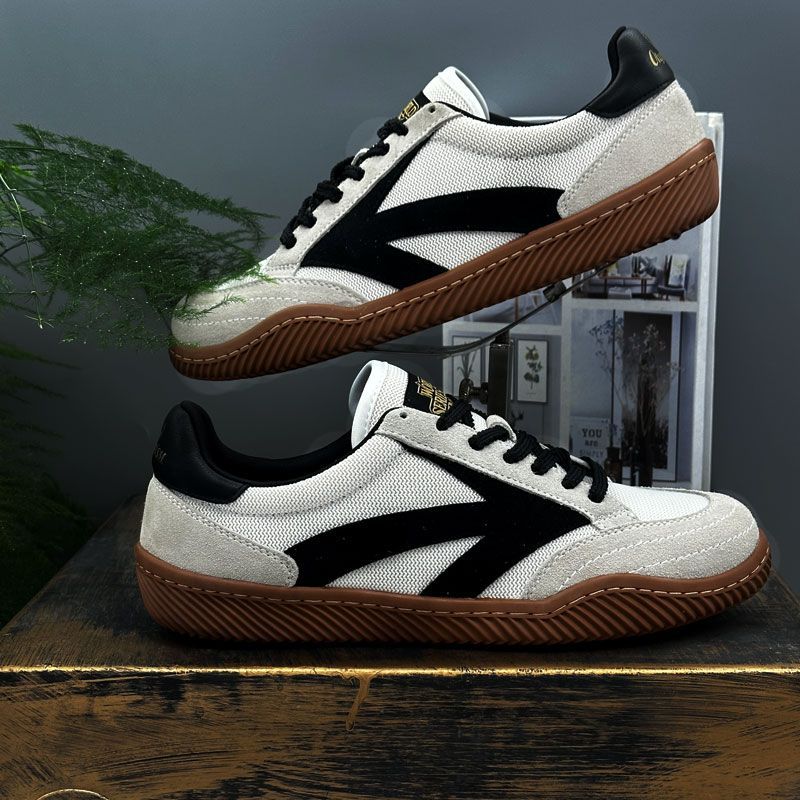 Olympia Retro Sneaker